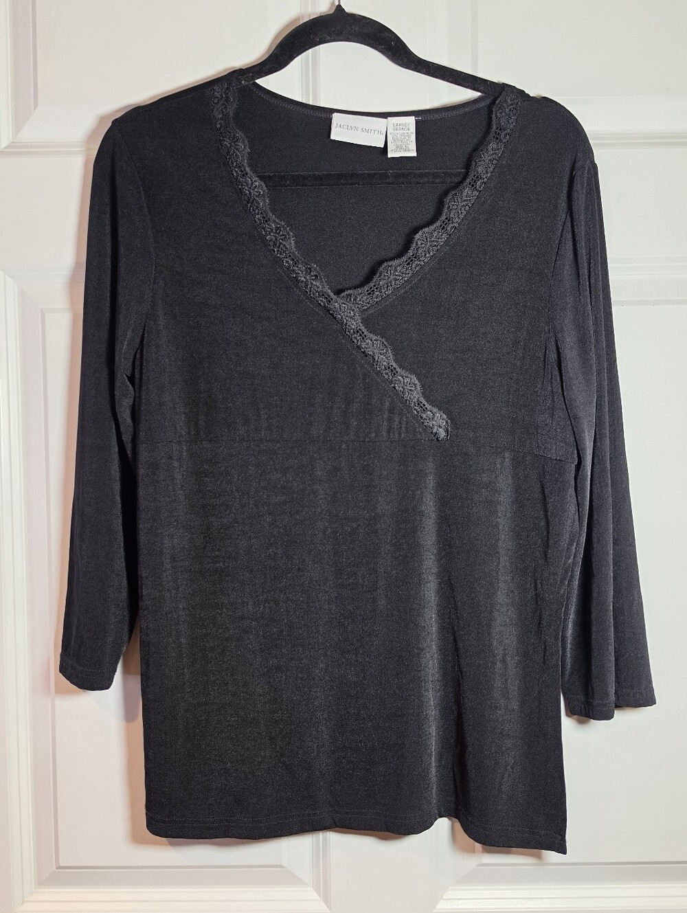 Jaclyn Smith Black Lace Trim V-Neck 3/4 Sleeve Top Stretchy L